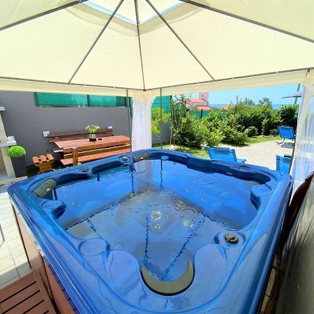 Lux Apartment Sea Shell With Jacuzzi Makarska Dış mekan fotoğraf