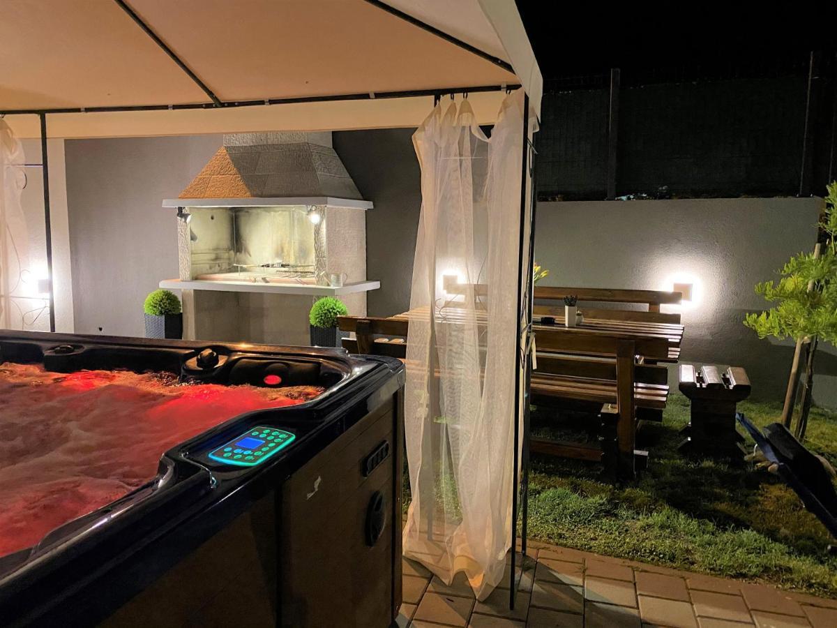 Lux Apartment Sea Shell With Jacuzzi Makarska Dış mekan fotoğraf