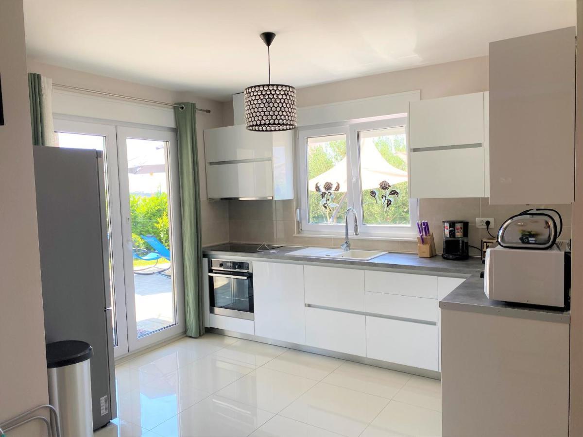 Lux Apartment Sea Shell With Jacuzzi Makarska Dış mekan fotoğraf