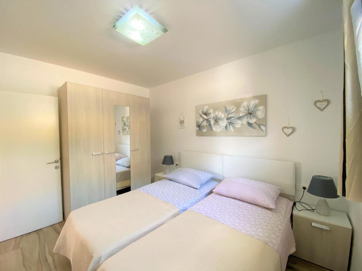 Lux Apartment Sea Shell With Jacuzzi Makarska Dış mekan fotoğraf