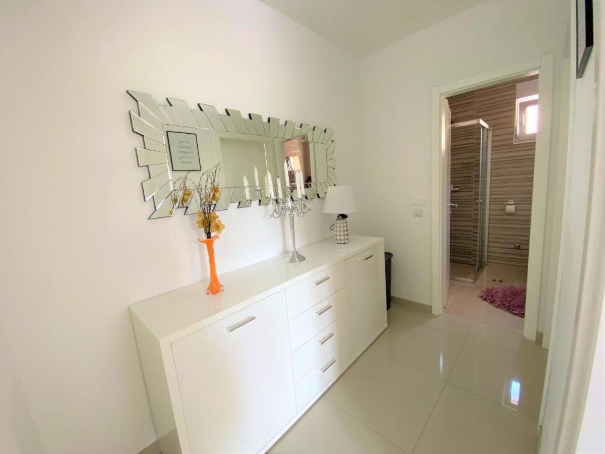 Lux Apartment Sea Shell With Jacuzzi Makarska Dış mekan fotoğraf